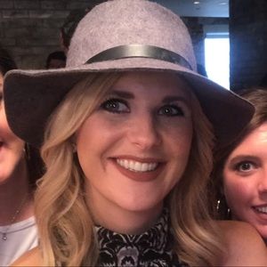 Meet your Posher, Erin